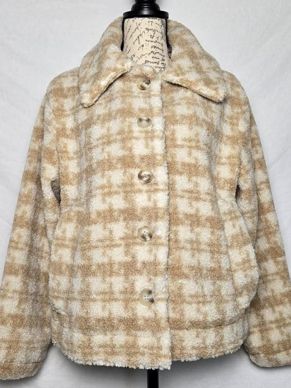 Blu Pepper Sherpa Teddy Jacket Tan Cream Plaid Button Coat M NWT